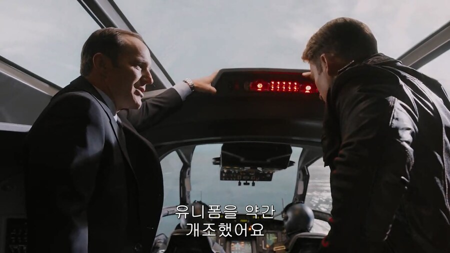 [MCU]필 콜슨이 캡틴을 위해서 만들어준 슈트_1.jpg