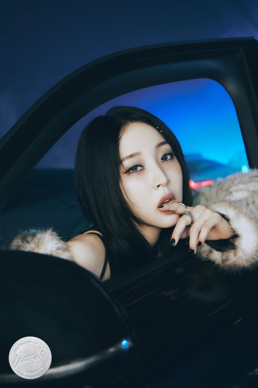 문별 4th Mini Album [laundri] MOOD IMAGE #3_2.jpg