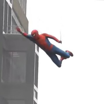 MCU) 스파이더맨 웹스윙은 실제로 찍으면 별로야!_3.jpg