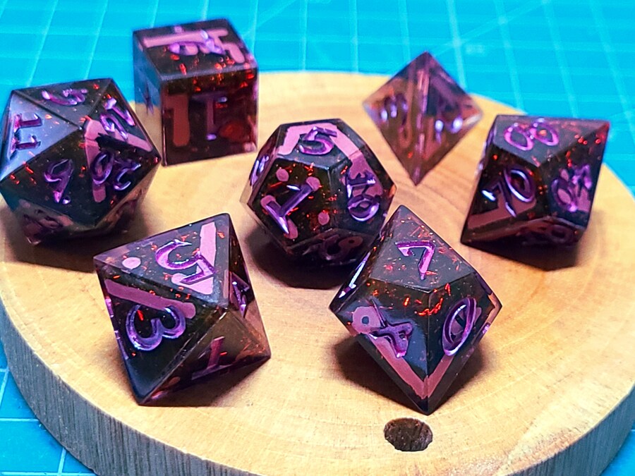 DnD 세션 감상 겸 파티원들에게 선물한 레진 주사위_23.jpg