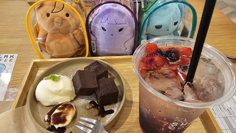 샤크 커피 콜라보 왔습니다_1.jpg