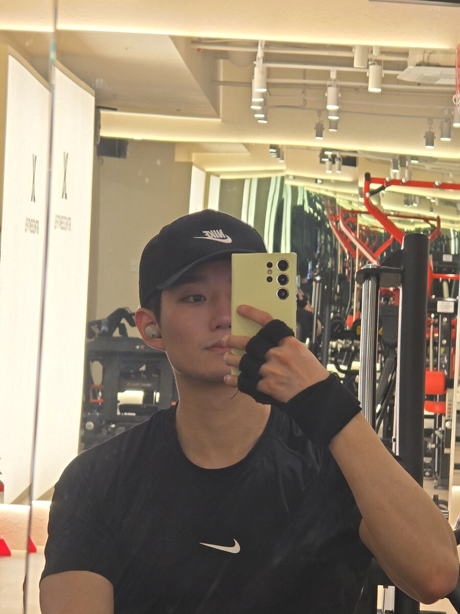 나 짧은머리 어울릴까?_3.jpg