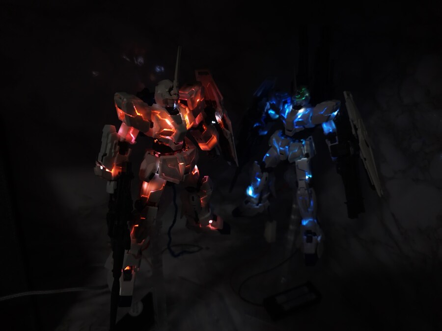 [RG] 유니콘 건담 LED 완성_17.jpg