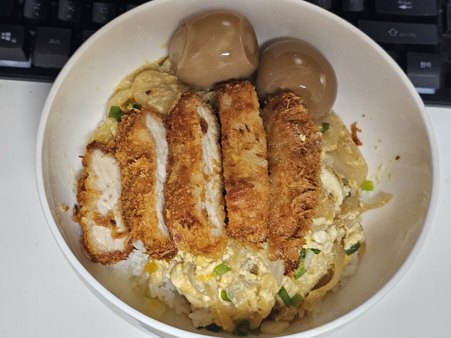 심?야 카츠동_1.jpg