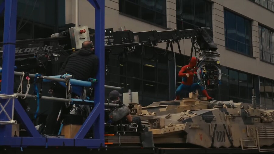 MCU) 촬영 현장 영상을 공개한 [스파이더맨: 브랜드 뉴 데이]_4.jpg