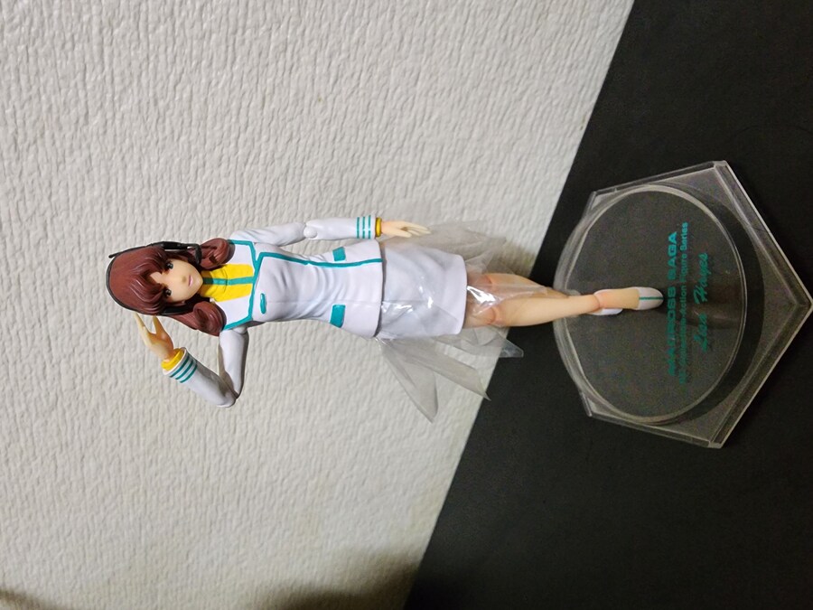 마크로스 vf-1 발키리와 하야세 미사_9.jpg