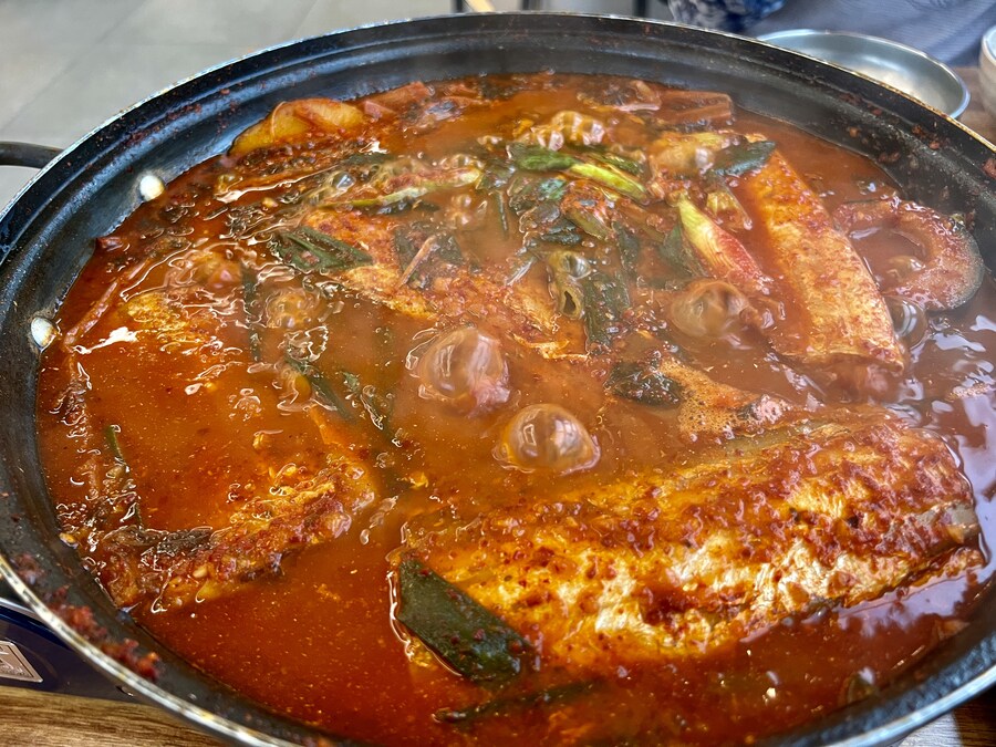 BMW 드센에서 신형 1시리즈 구경_10.jpg