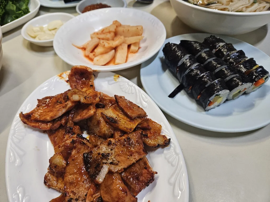 불고기 김밥 말고 불고기에 김밥_1.webp