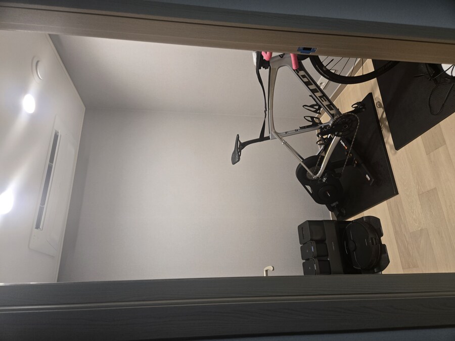 이번에 이사 하면서 생긴 틈새 로라방_1.jpg