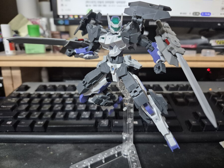 30MM 이그라이트+풀아머 파츠_3.jpg