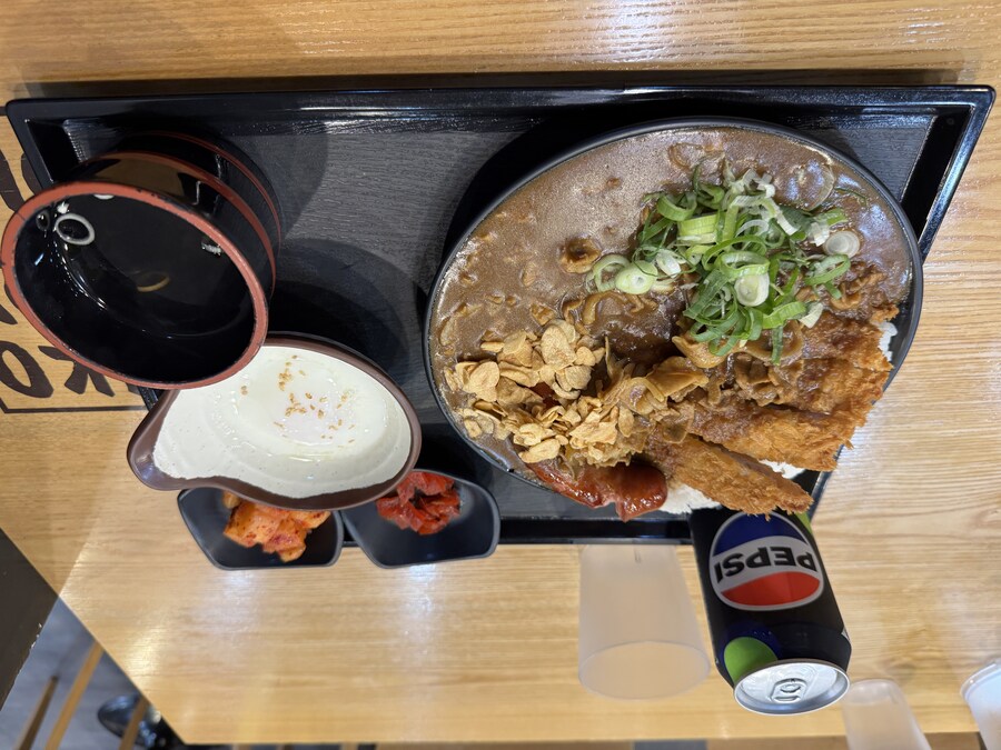 전 금요일마다 카레를 먹습니다._1.jpg