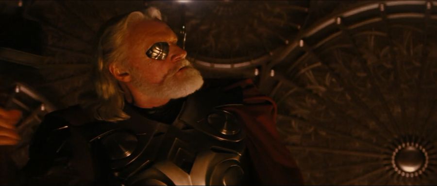 [MCU]묠니르에게 주문을 걸었던 오딘_3.jpg