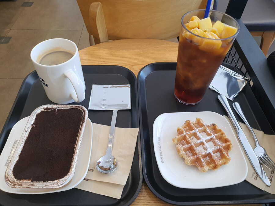 붕괴스타레일) X 이디야커피 콜라보 20250819_1.jpg