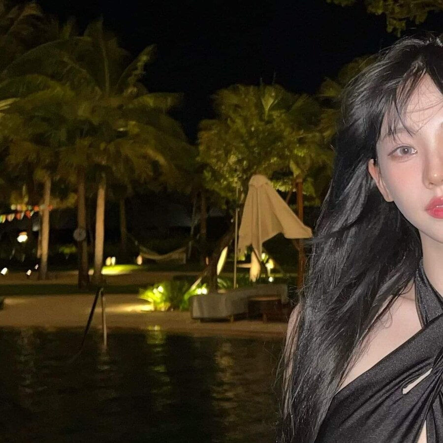 카리나.... 호텔 수영장 비키니 인증...jpg_2.jpg