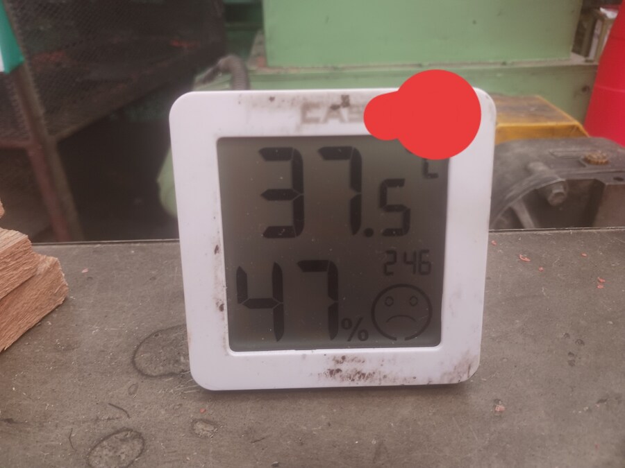 현시각 공장 내부 근황_1.jpg