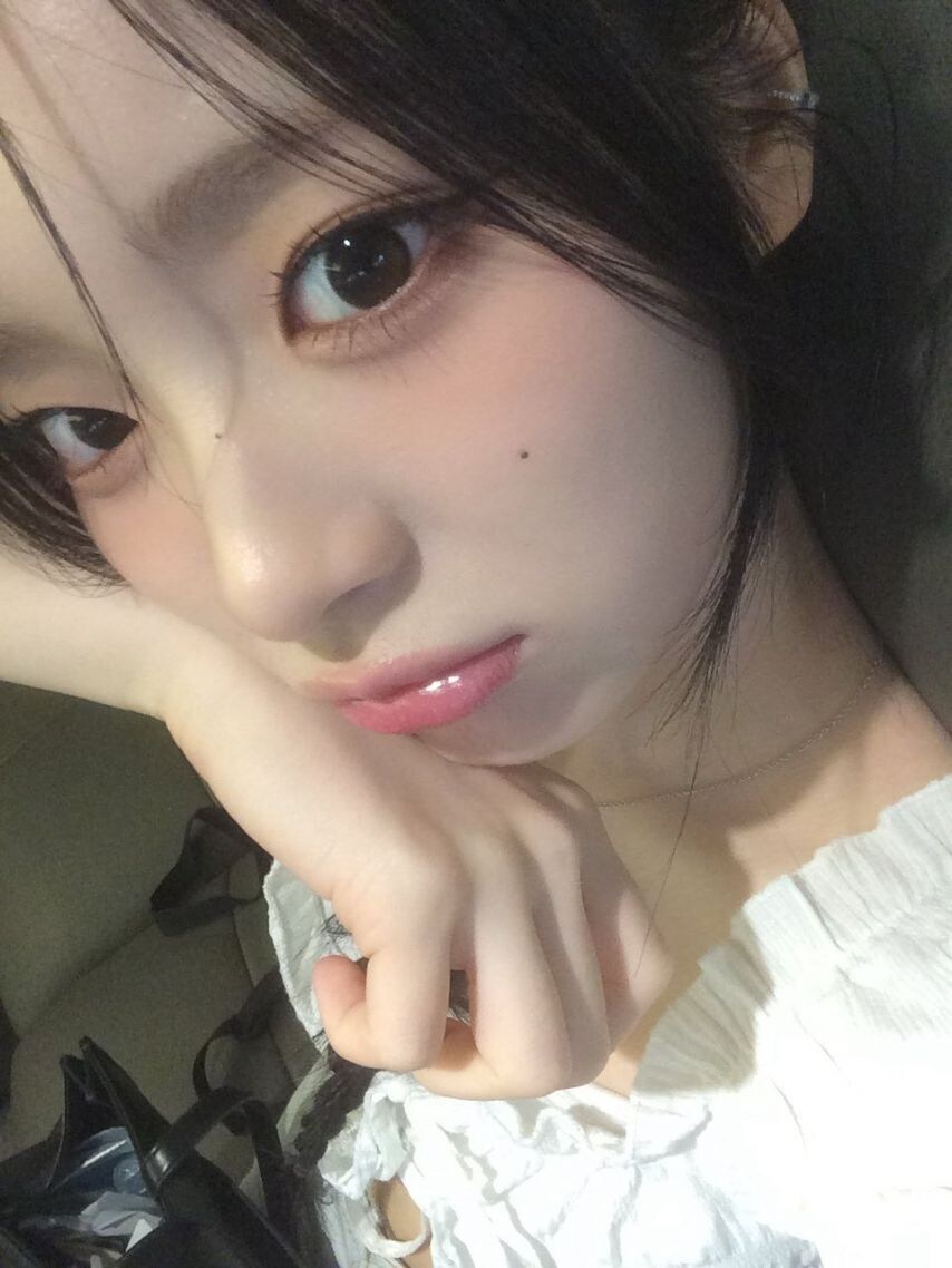예쁜 여자보면 친해지고 싶어_2.jpg