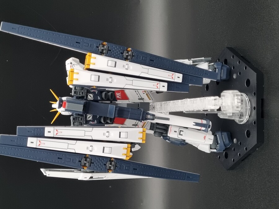 Rg 뉴 건담 더블핀판넬 완성_3.jpg