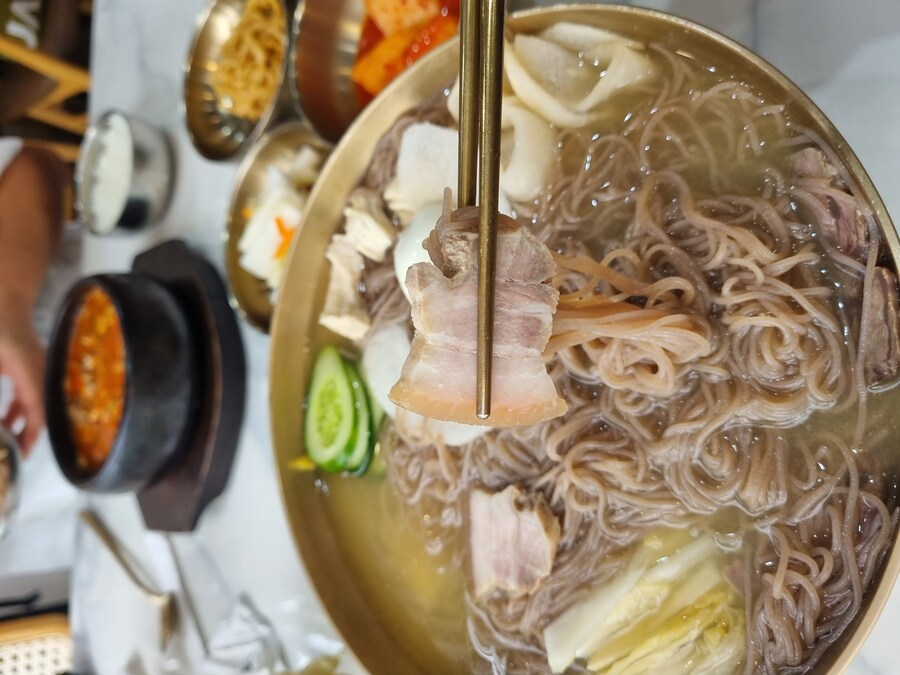 루리웹 최초!!...는 아니고 제 첫 평양냉면 전문점 일산 양각도에서_21.jpg