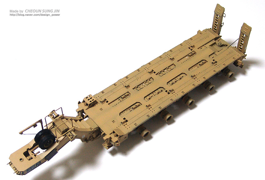 M1070 Truck Tractor & M1000 HETS 프라모델_7.jpg