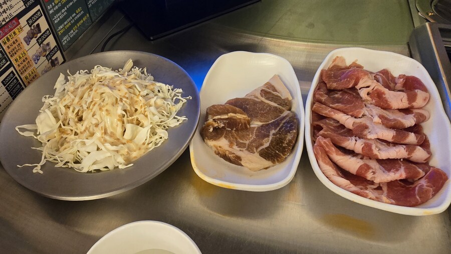 천호 야키니쿠 무한리필 - 호르몬 치치_11.jpg