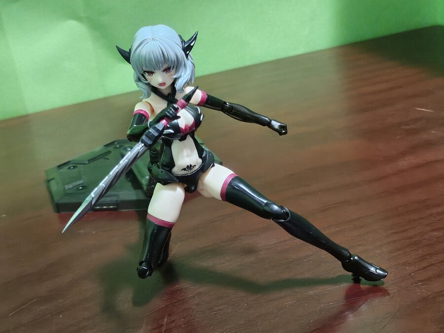 이스턴 모형 (A.T.K GIRLS) 어택걸 시리즈 엔드리스 나이트 카밀라 (1)_170.jpg