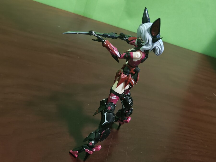 이스턴 모형 (A.T.K GIRLS) 어택걸 시리즈 엔드리스 나이트 카밀라 (1)_330.jpg