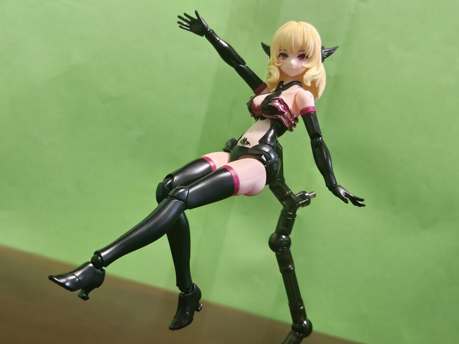 이스턴 모형 (A.T.K GIRLS) 어택걸 시리즈 엔드리스 나이트 카밀라 (2)_221.jpg