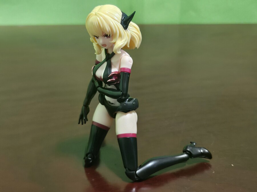 이스턴 모형 (A.T.K GIRLS) 어택걸 시리즈 엔드리스 나이트 카밀라 (2)_240.jpg