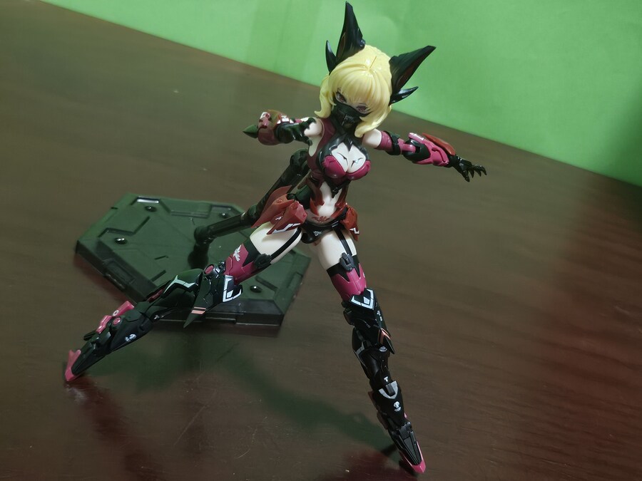 이스턴 모형 (A.T.K GIRLS) 어택걸 시리즈 엔드리스 나이트 카밀라 (2)_288.jpg