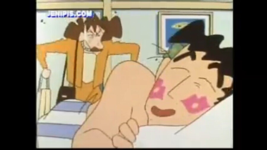 짱구)다시보면 19금 안붙은게 이상한 에피소드_27.jpg