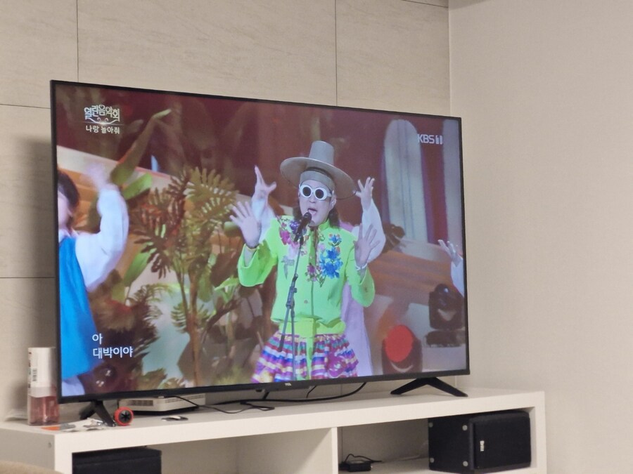 부모님 열린음악회 보시는데 ㅋㅋㅋㅋㅋㅋㅋㅋㅋㅋㅋ_3.jpg
