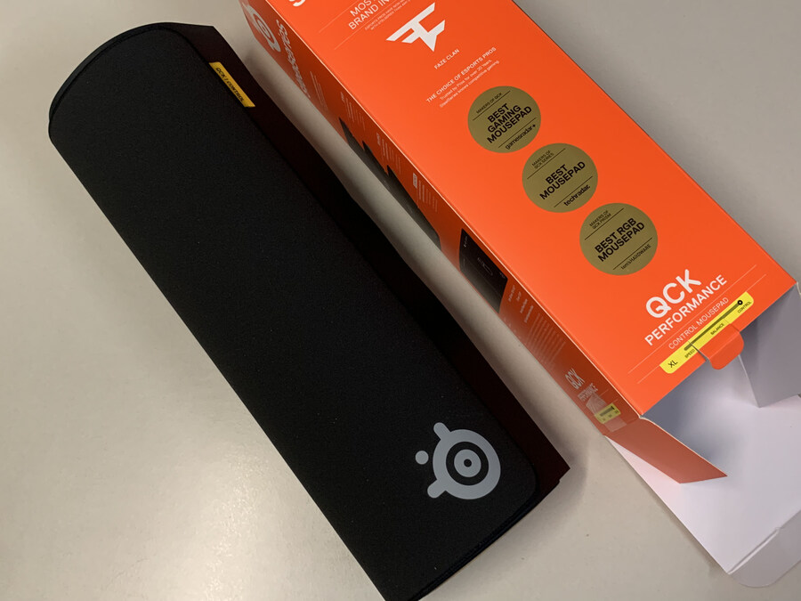 스틸시리즈 QcK Pro Control 게이밍 마우스패드_6.jpg