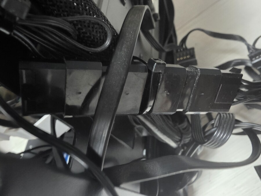 PC 재부팅 성공해따 ㅆㅂ!!!!!_1.jpg