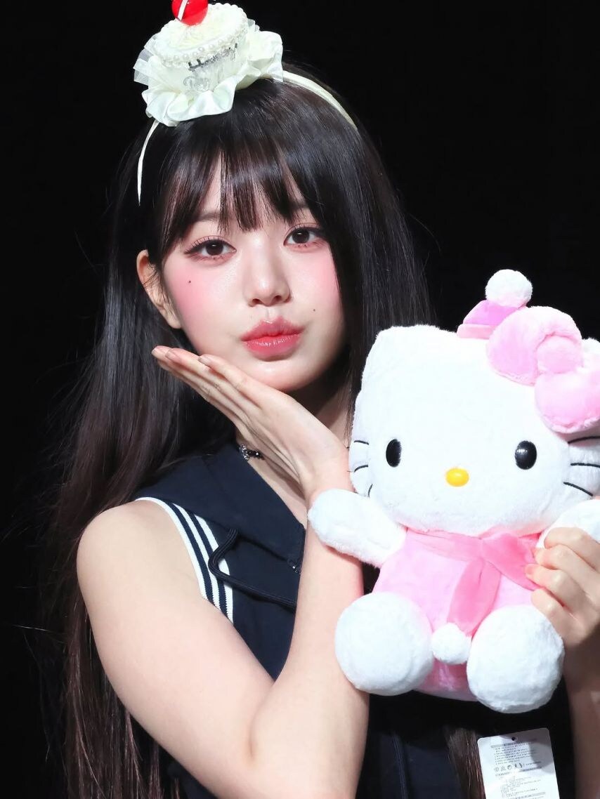 아이브 장원영_12.jpg