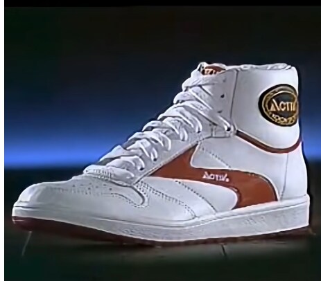 80년대 흔한 운동화_1.png