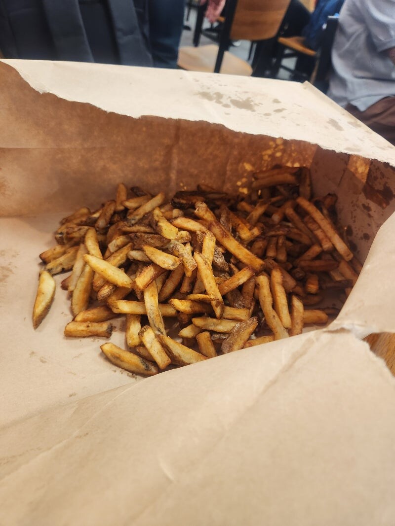 파이브가이즈 가성비있고 맛도 있게 먹는 법_1.jpg