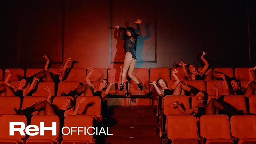 [효린] HYOLYN - '𝑺𝑯𝑶𝑻𝑻𝒀 ' MV_1.jpg