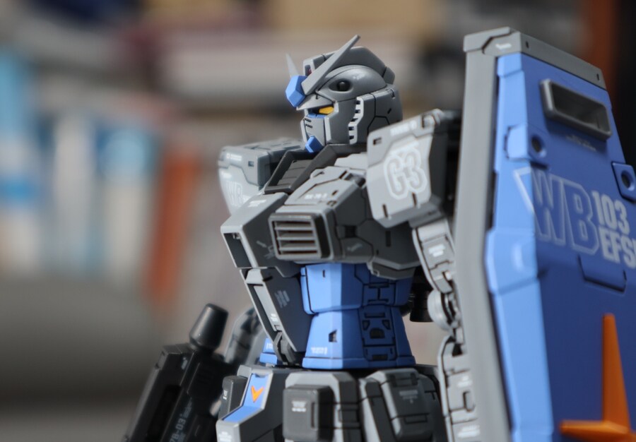 반다이 RG 1/144 퍼스트2.0 G3 도색완성._3.jpg