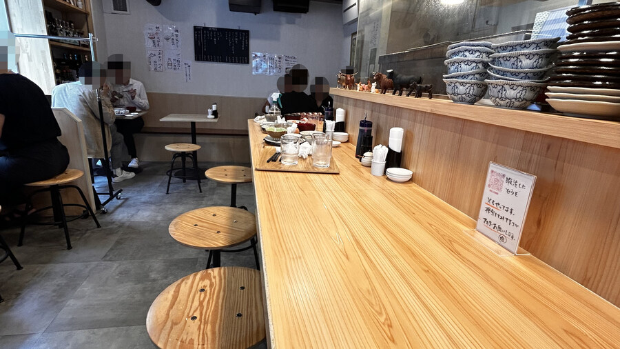 구워주는 숯불 삼겹살 정식이 900엔, 계란 하나는 공짜_6.jpg