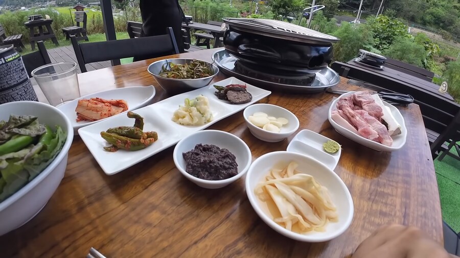 유튜브) 여행 유튜버 혼자라고 하니까 강릉 가게주인 반응..._10.png