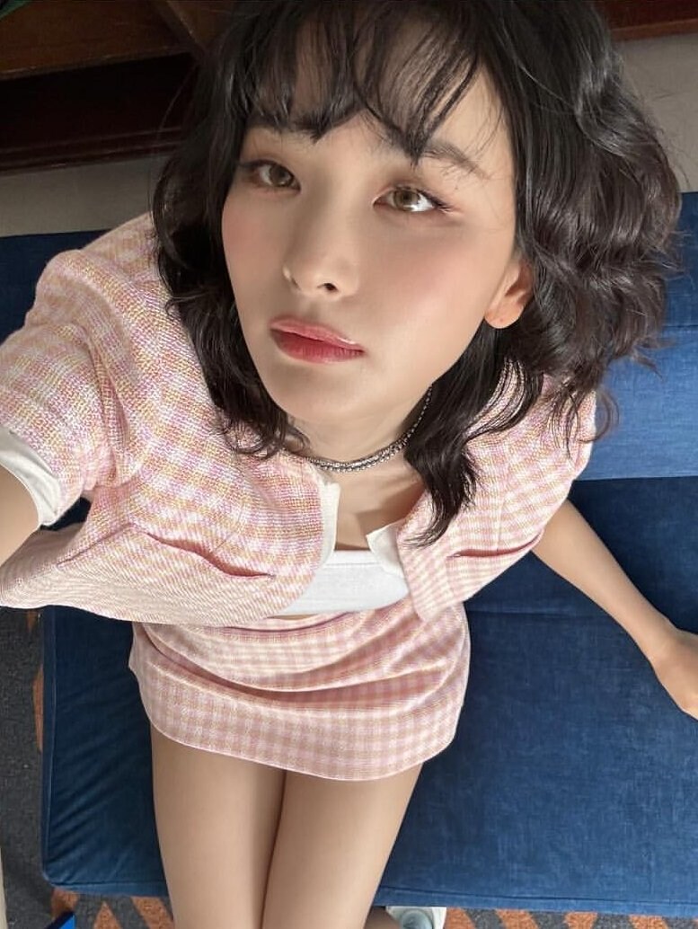 레드벨벳) 아이린 슬기 조이_2.jpg