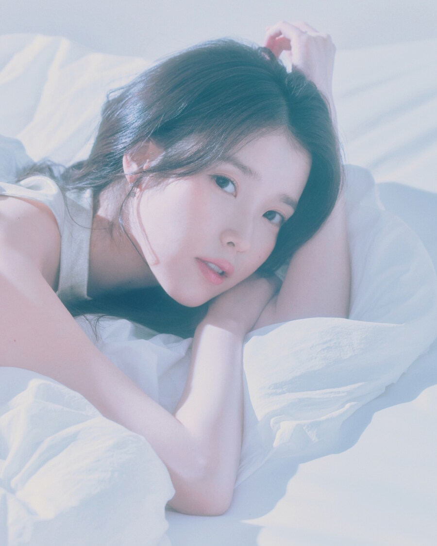 멜론 메거진, 우리의 여름을 보내며, 아이유(IU) '바이, 썸머'_1.jpg