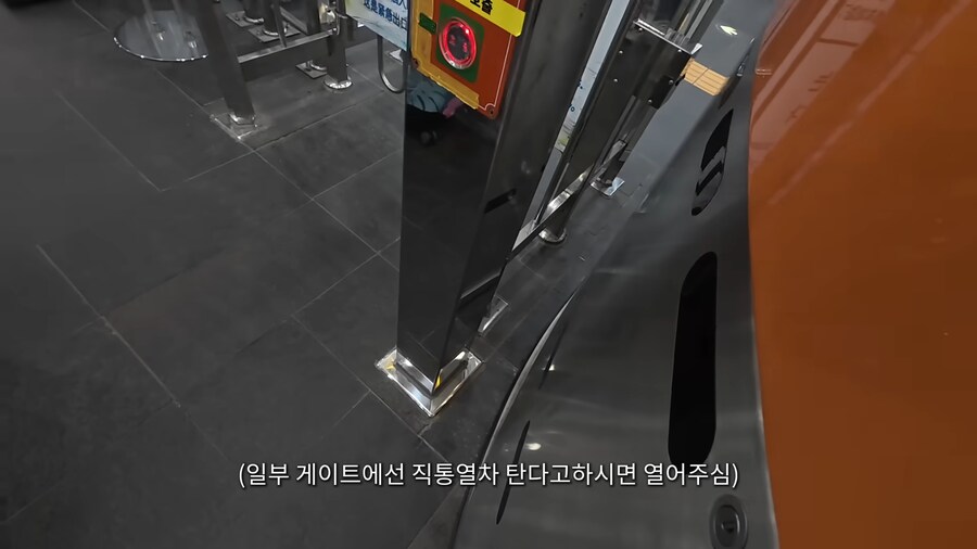 유튜브) 외국인만 보이면 무작정 말을 거는 유튜버_7.png