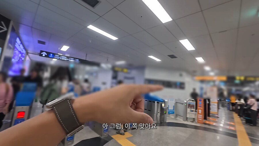 유튜브) 외국인만 보이면 무작정 말을 거는 유튜버_11.png