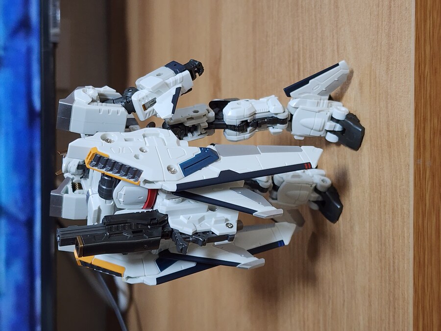 택티컬무버) 스톰 세이버즈_2.jpg