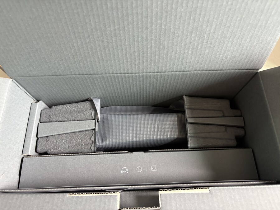 플레이스테이션 30주년 콘솔 언박싱_18.jpg