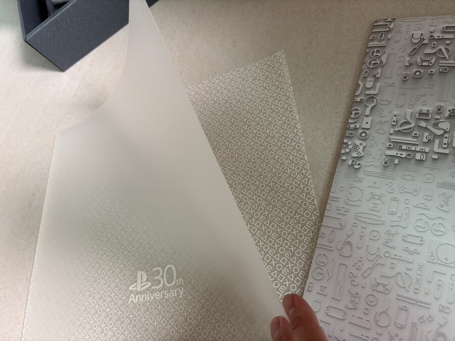 플레이스테이션 30주년 콘솔 언박싱_25.jpg