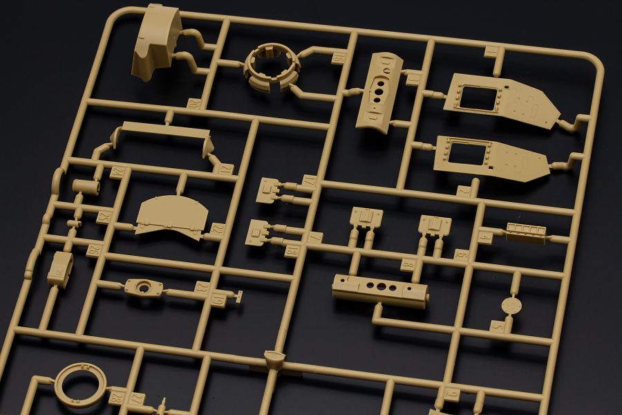 [아카데미 과학] 1/35 독일 3호전차 N형 아프리카 군단 런너 사진_14.png