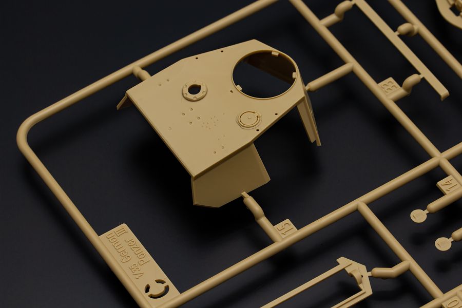 [아카데미 과학] 1/35 독일 3호전차 N형 아프리카 군단 런너 사진_15.png