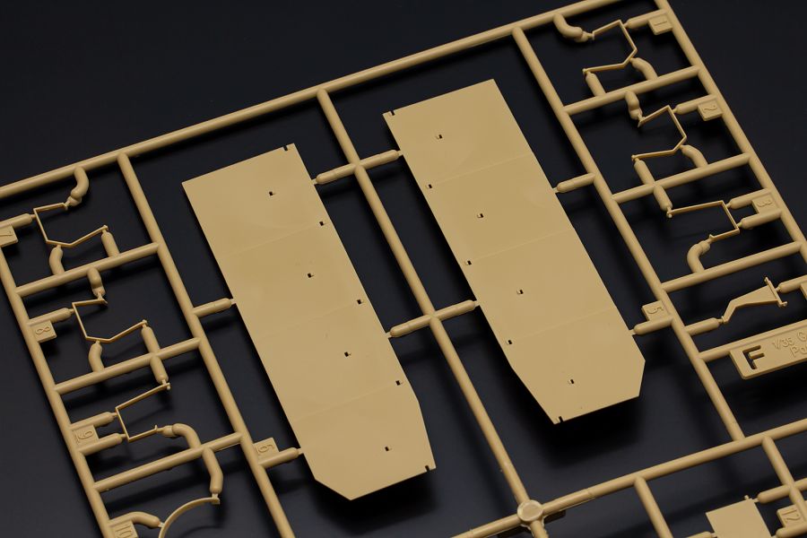 [아카데미 과학] 1/35 독일 3호전차 N형 아프리카 군단 런너 사진_28.png